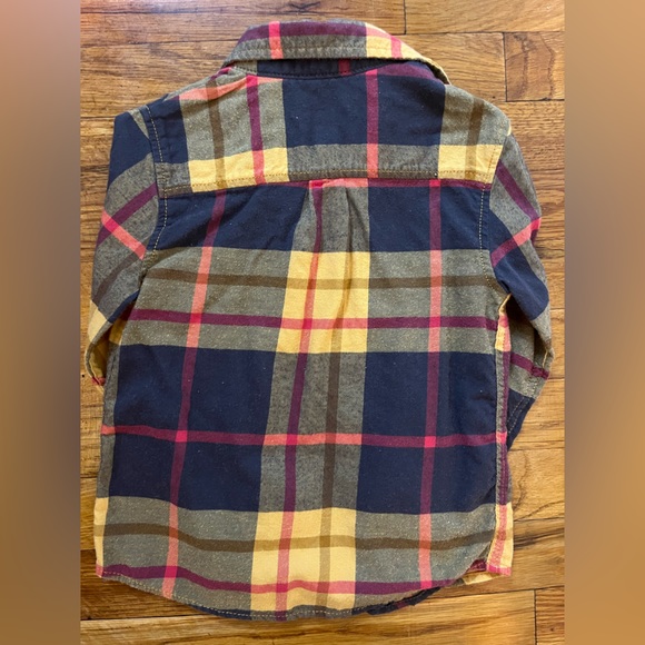 1 OldNavy Toddler Boy,Size-5T flannel & 1 Cat&Jack Toddler Boy,Size-4T flannel - Picture 2 of 5